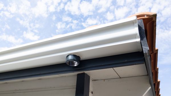 Seamless Gutters Installation in Montgomery