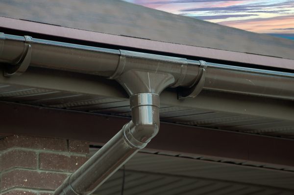 Building Gutter Installation in Montgomery